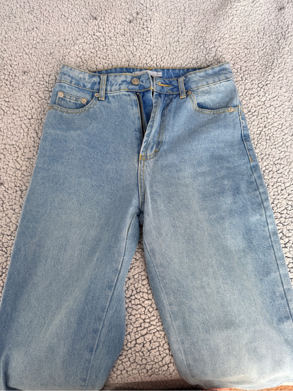 Light blue jeans small